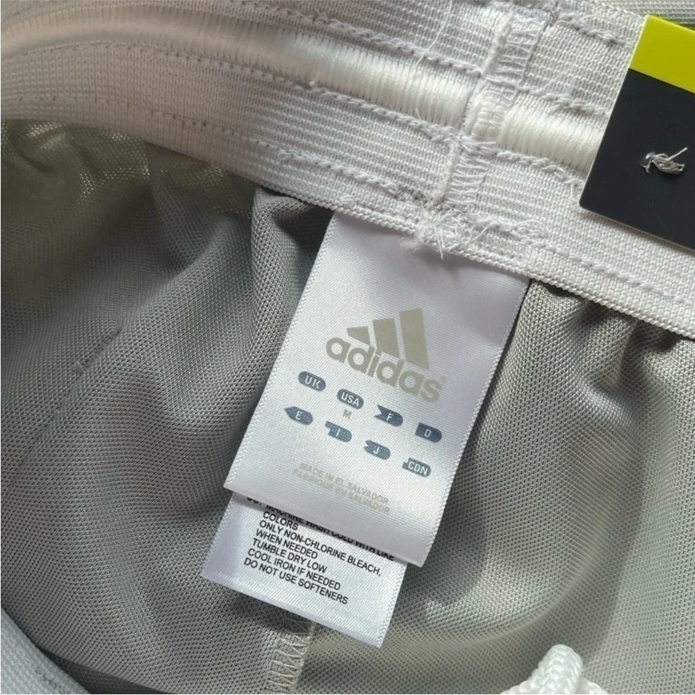 Adidas‎ Aerodry pull up pants. Size Medium. NWT